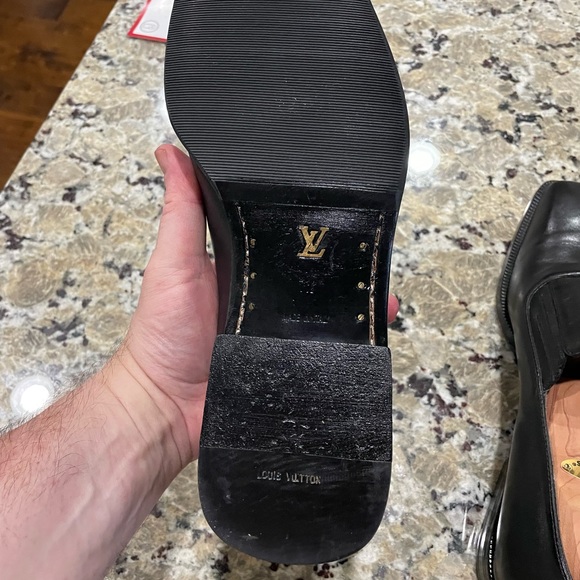 Elegant Louis Vuitton Black Loafers Size 7.5. Fits more like a 10 - Picture 8 of 10